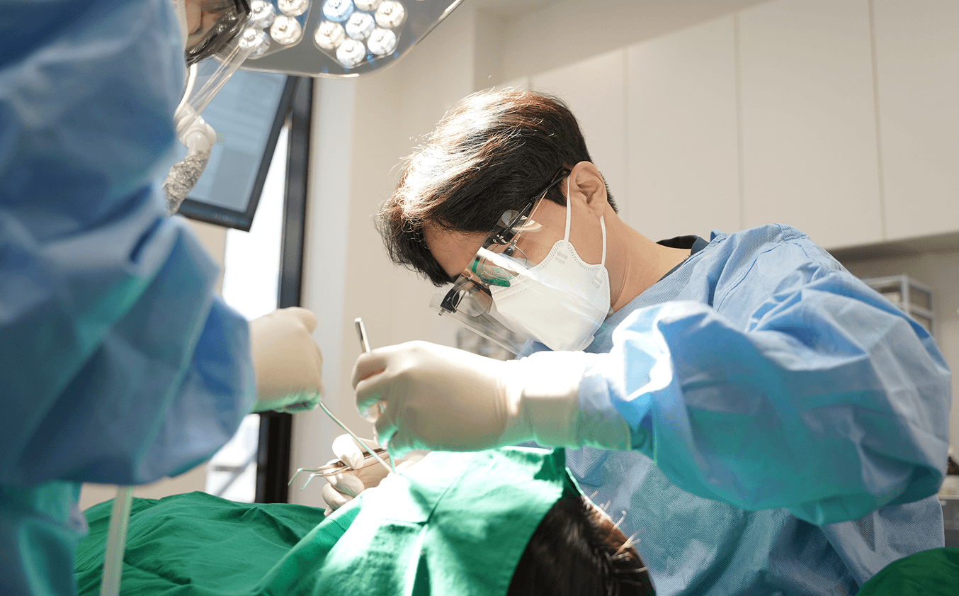 조은이플란트치과 전문의